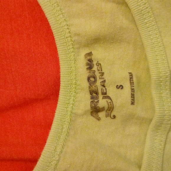 Arizona Jeans Co. Set Of 3 Tanks. - Picture 2 of 5
